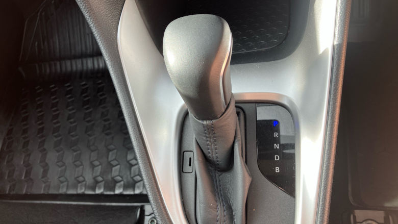 Toyota Yaris 1.5 Hybrid Design 5dr CVT Hybrid Hatchback